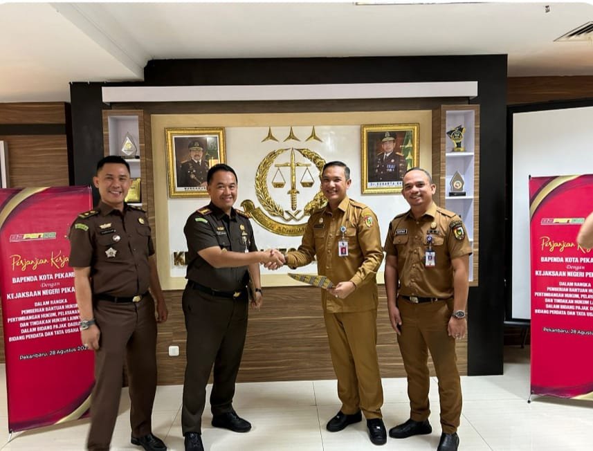 Bantuan Hukum Kajari Pekanbaru Berhasil Selesaikan Piutang Pajak, Kabapenda Kota Pekanbaru  Ucapkan Terima Kasih